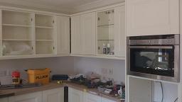 Richmond Ivory Painted Kitchen with laminate worktops