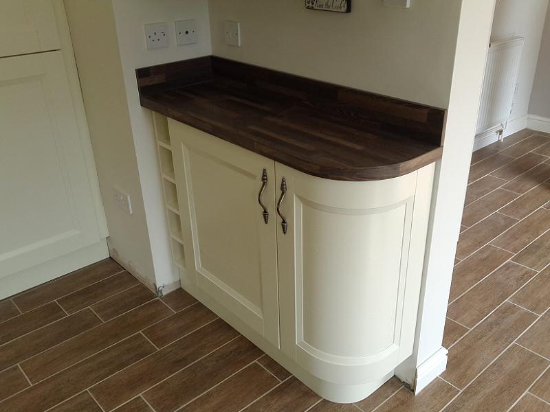 Richmond Ivory Painted kitchen fitted with laminate worktops