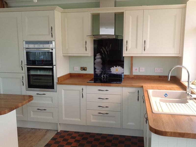 Kitchens Lowestoft | Meetmeamikes