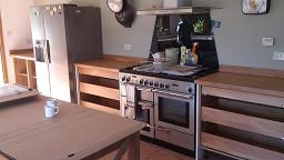 Shaker Wood white Kitchen with laminate worktops